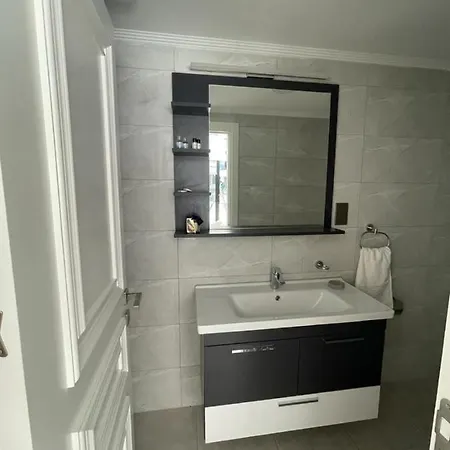 Fabulous Flat With Private Pool In Kyrenia Апартаменты