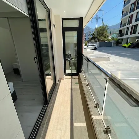 Fabulous Flat With Private Pool In Kyrenia *